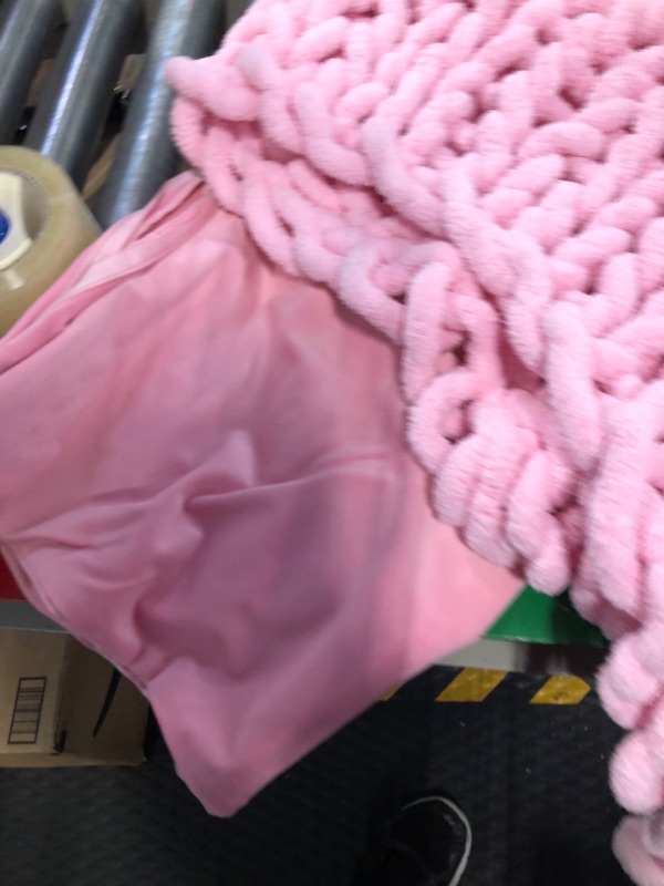 Photo 4 of  Chunky Knit Blanket Throw ?50×60 Inch?, Handmade Warm & Cozy Blanket Couch, Bed, Home Decor, Soft Breathable Fleece Banket, Christmas Thick and Giant Yarn Throws, Light Pink Light Pink 50''x60''