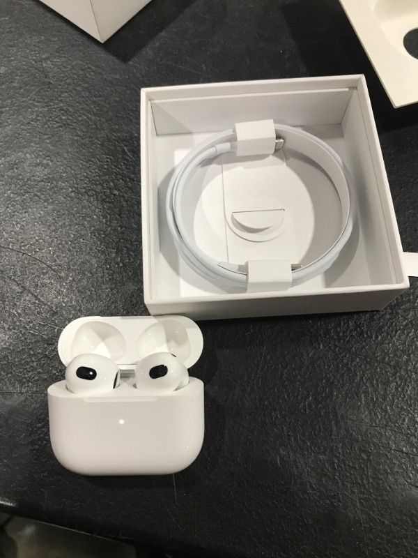 Photo 3 of Apple AirPods with Lightning Charging Case (3rd Generation)
