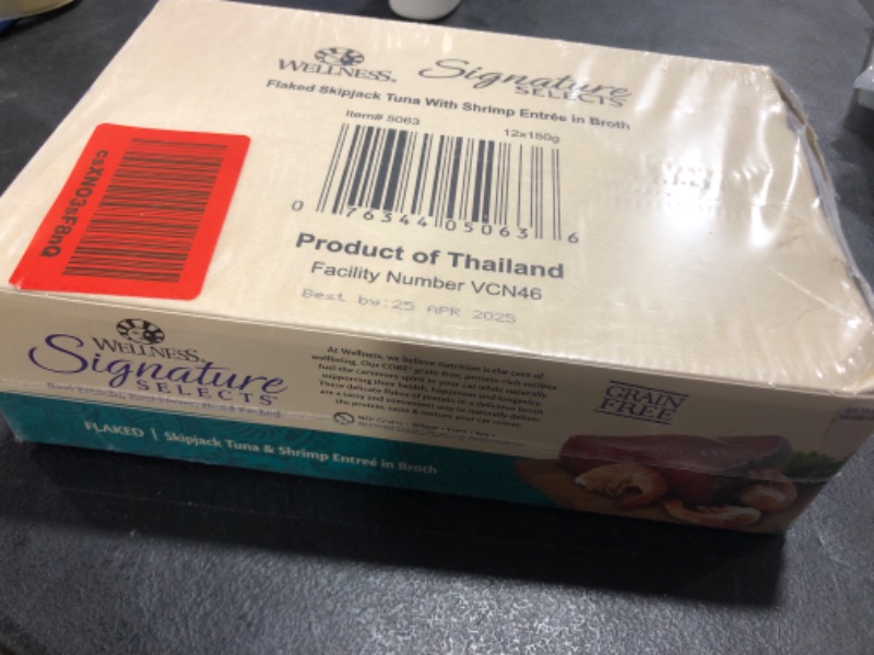 Photo 2 of Wellness CORE Grain-Free Signature Selects Wet Cat Food, Natural Pet Food Made with Real Meat (Flaked Skipjack Tuna & Shrimp, 5.3 Ounces, Pack of 12) Flaked Tuna & Shrimp 5.3 Ounce (Pack of 12)---EXP 25 APRIL 2025