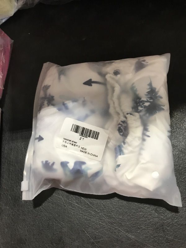 Photo 1 of 2 pc Bassinett sheet white/blue 