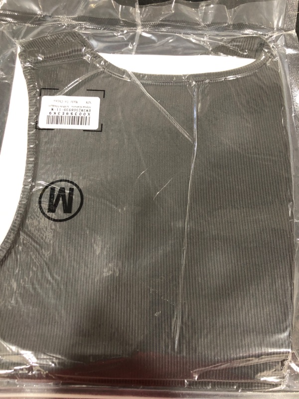Photo 1 of Allytok Cropped Tank Tops for Women Y2K Summer Square Neck Sleeveless Strappy Ribbed Top SIZE M