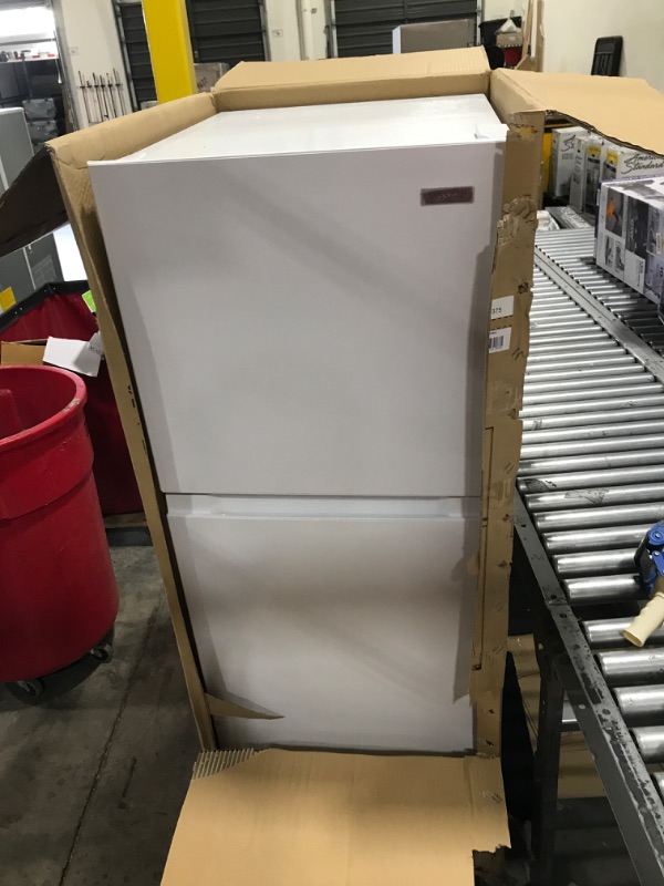 Photo 3 of 10.1 cu. ft. Top Freezer Refrigerator in Stainless Steel Look
