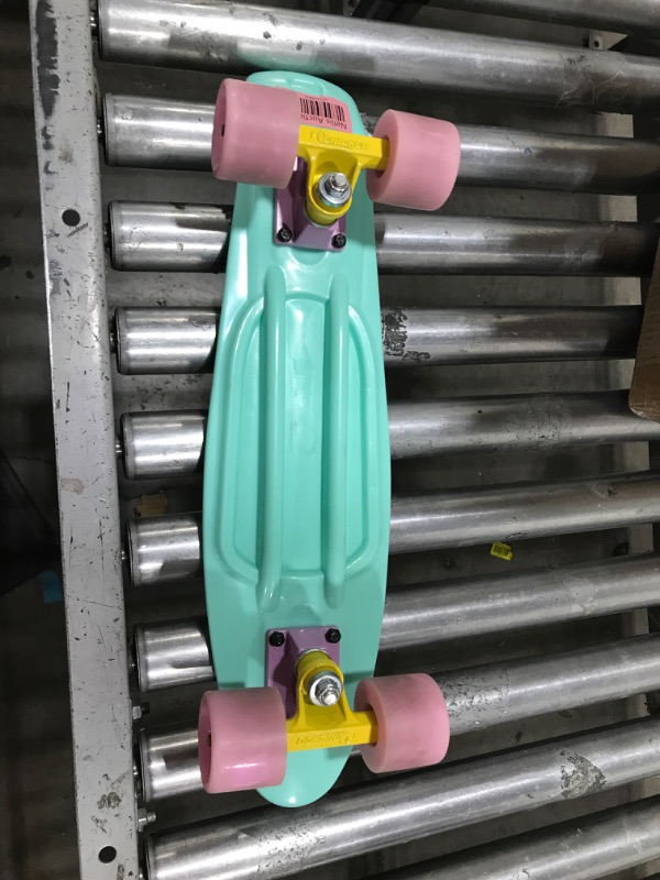 Photo 3 of Chicago 22.5" Retro Skateboard