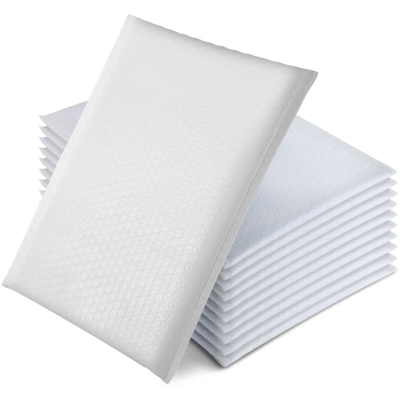 Photo 1 of 9 X 11 INCH BUBBLE MAILER MULTI PACK, UNKNOWN COUNT