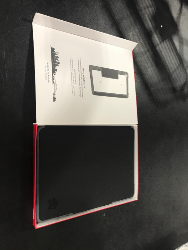 Photo 2 of STM Dux, rugged case for Apple iPad Air 2 - Black (stm-222-104J-01)