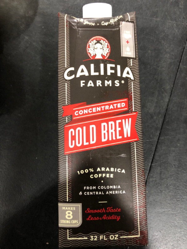 Photo 3 of Califia Farms - Unsweetened Cold Brew Coffee Concentrate, 32 Oz, 100% Arabica, Shelf Stable, Plant Based, Vegan, Gluten Free, Non GMO, Sugar Free, Iced Coffee Black Unsweetened Coffee 32 Fl Oz (Pack of 1)