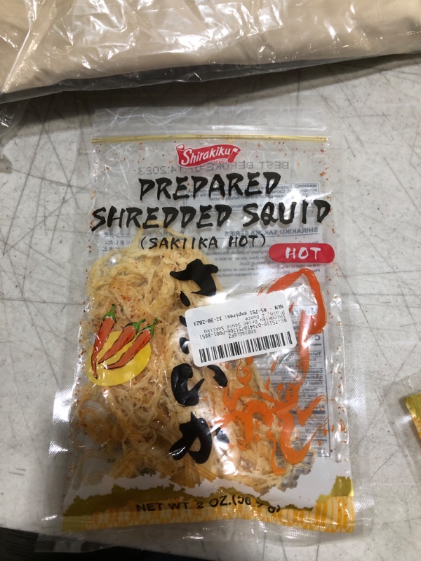 Photo 2 of 2 pack Shirakiku Prepared Shredded Squid Sakiika Hot Flavor 198.5 g
