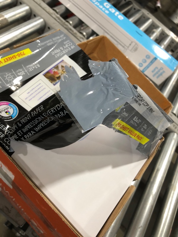 Photo 2 of HP Printer Paper | 8.5 x 11 Paper | BrightWhite 24 lb | 5 Ream Case - 2500 Sheets |100 Bright |Made in USA - FSC Certified | 203000C 5 Ream | 2500 Sheets Letter (8.5 x 11)