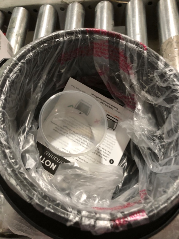 Photo 6 of Aroma Housewares ARC-914SBD Digital Cool-Touch Rice Grain Cooker and Food Steamer, Stainless, Silver, 4-Cup (Uncooked) / 8-Cup (Cooked) Basic---BOX DAMAGE