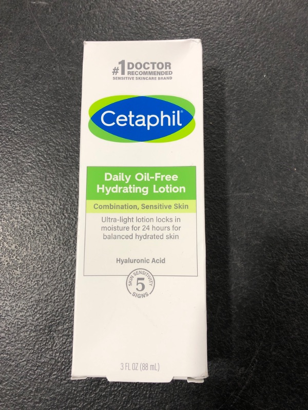 Photo 2 of CETAPHIL Daily Hydrating Lotion for Face , With Hyaluronic Acid , 3 fl oz , Lasting 24 Hr Hydration , for Combination Skin , No Added Fragrance , Non-Comedogenic Oil Free Lotion