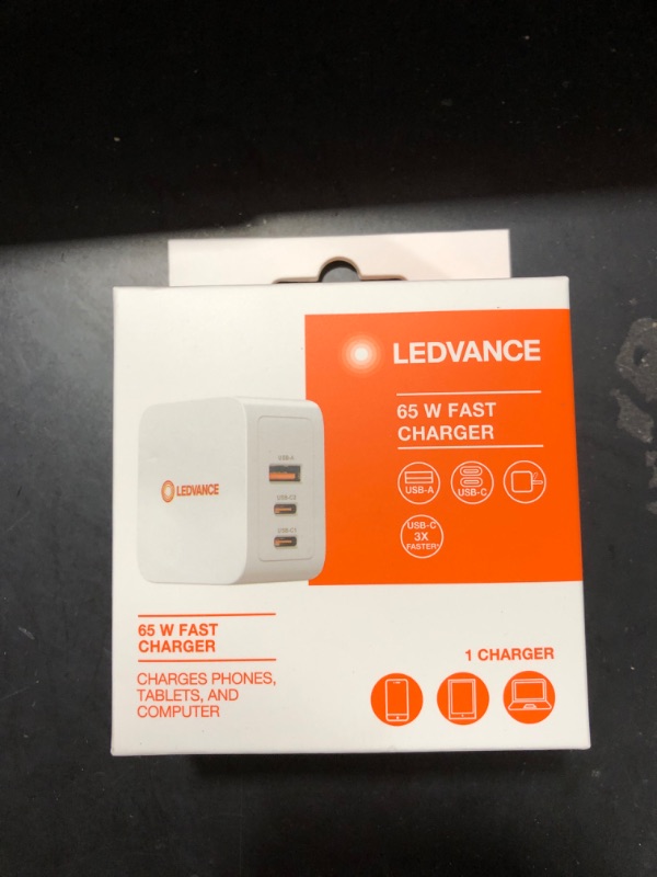 Photo 2 of LEDVANCE 65W Smart Fast Charger with USB A / USB C Ports, 3 Device Compact Charger, Laptop / Tablet / Phone, Apple, Huawei, Samsung Compatible, White - 1 Pack (62372)
