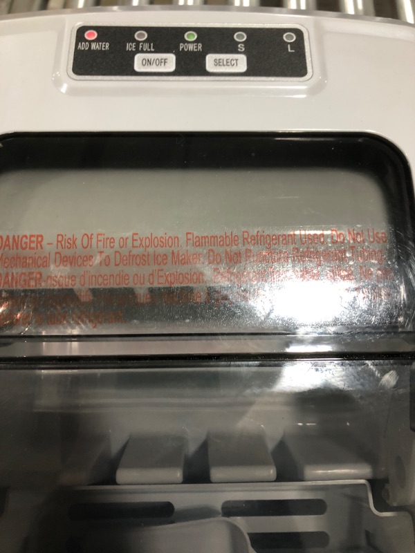 Photo 3 of FRIGIDAIRE EFIC189-Silver Compact Ice Maker, 26 lb per Day, Silver (Packaging May Vary)