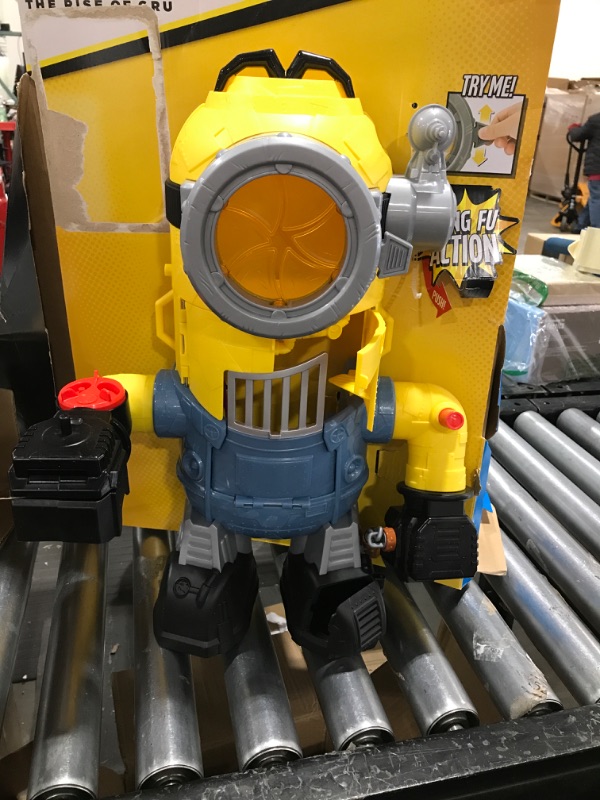 Photo 2 of Imaginext Minions The Rise of Gru MinionBot Robot Playset with Punching Action and Stuart Figure for Preschool Kids Ages 3 and Up Characters