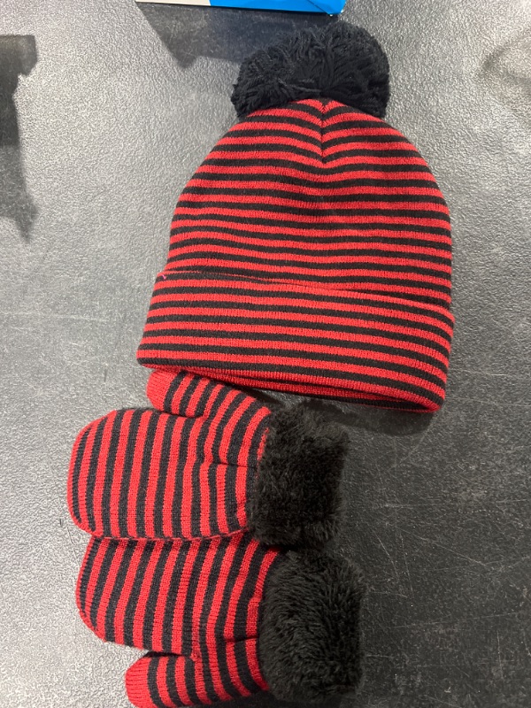 Photo 1 of Beanie and Gloves for Kids SIZE S 