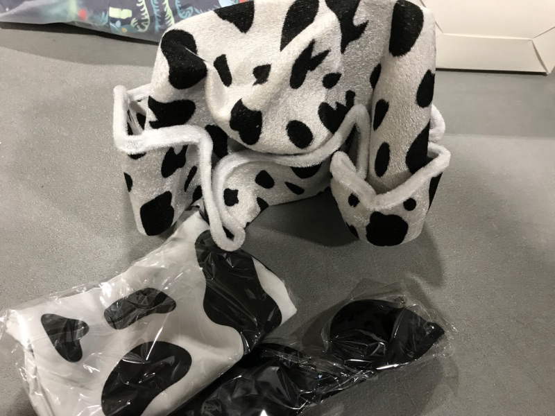 Photo 2 of Cow Print Cowboy Hat with Kerchief and Sunglasses, Cow Print Costume Set, Cow Pattern Accessories for Halloween Costume Parties Supplies 