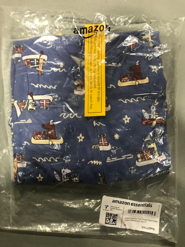 Photo 2 of [Size 5T] Amazon Essentials Family Holiday Cotton Pajama Sleepwear [NO FEETIES]