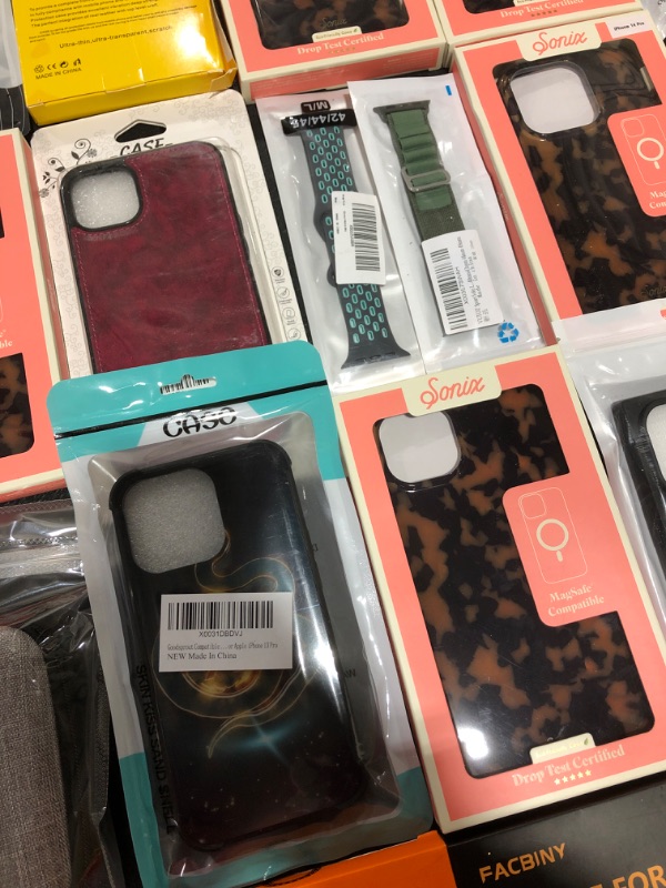 Photo 3 of ASSORTED LOT OF SMARTPHONE CASES & ACCESSORIES. STYLES, COLORS & APPLICATIONS VARY. 