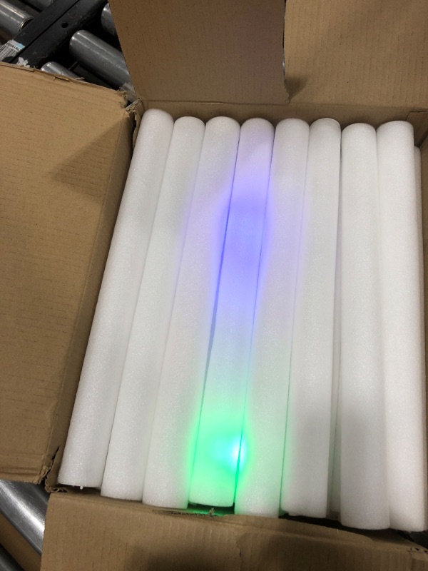 Photo 2 of 32 Pcs Giant 16 Inch Foam Glow Sticks Mardi Gras Party Supplies Favors 3 Modes Color Changing Led Light Sticks Glow Batons Glow In The Dark Accessory for Birthday Wedding Carnival Mardi Gras Party