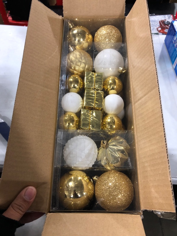 Photo 1 of 100pcs Christmas Balls Ornaments for Xmas Tree, Delicate Christmas Decoration Baubles Craft Set Shatterproof Plastic Christmas Ornaments Balls kit for New Year Holiday Wedding Party(Gold+White)