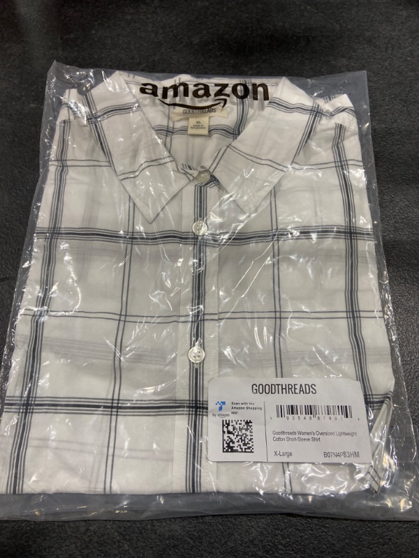 Photo 2 of Amazon Brand - Goodthreads Women's Oversized Lightweight Cotton Short-Sleeve Shirt X-Large White, Windowpane