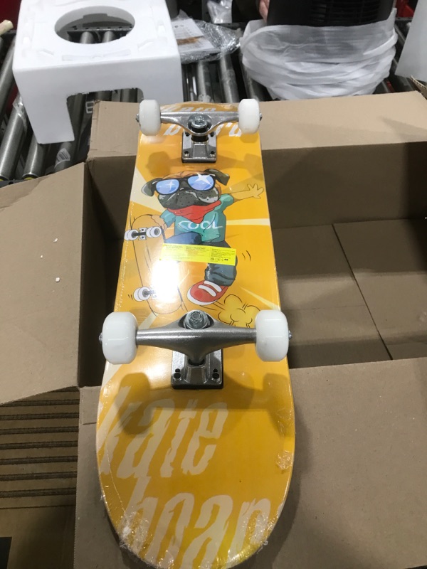 Photo 1 of BELEEVE KIDS SKATE BOARD 