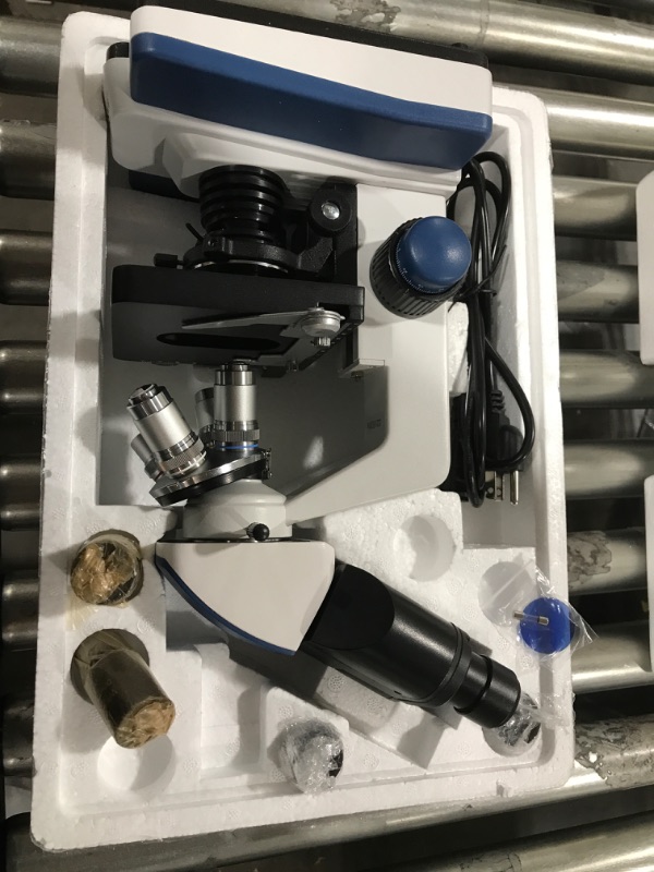 Photo 3 of AmScope B120C Siedentopf Binocular Compound Microscope, 40X-2500X Magnification, Brightfield, LED Illumination, Abbe Condenser, Double-Layer Mechanical Stage w/o Camera