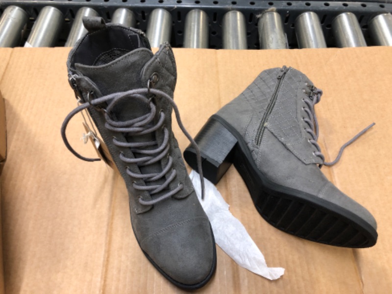 Photo 1 of 6.5 ------ GRAY BOOTS WITH HEEL 