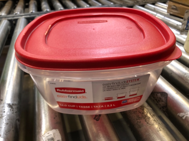 Photo 1 of Rubbermaid Easy Find Lids Food Storage Container, 14 Cup, Racer Red 14.0C/3.3L 4CS