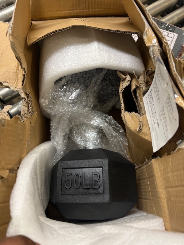 Photo 2 of Amazon Basics Rubber Encased Hex Dumbbell Hand Weight 50 Pounds Rubber Encased Hex Dumbbell