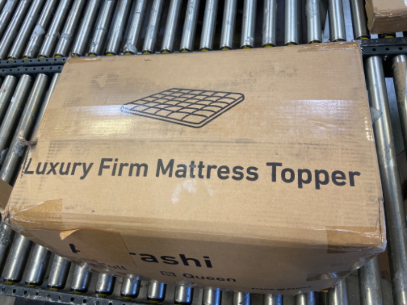 Photo 1 of Atarashi SOFT / COOLING /  Firm Mattress TOPPER  / SIZE UNKNOWN 
