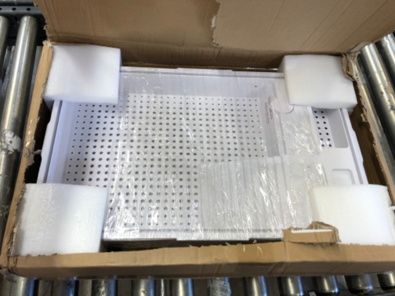 Photo 1 of AMOSIJOY Turtle Tank Reptile Terrariums Tortoise Habitat with Pump?Filter Aquarium Tank for Turtle Horned Frog Hermit Crab Full View Visually Easy Assembly ,Clean and Changing Water (L-25*14*9.8in) L-23.6*14*9.9in