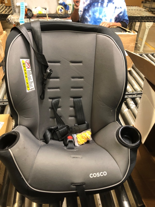 Photo 2 of Cosco Onlook 2-in-1 Convertible Car Seat, Rear-Facing 5-40 pounds and Forward-Facing 22-40 pounds and up to 43 inches, Black Arrows