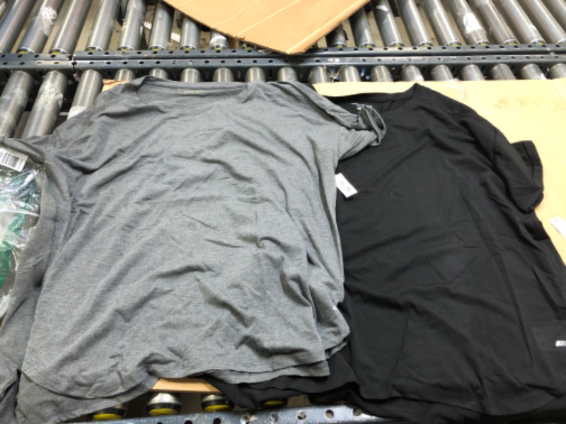 Photo 1 of 2 pack of dry fit men's shirts colors black and grey size XXL