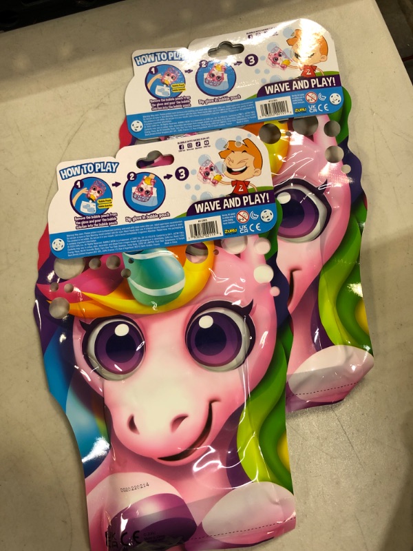 Photo 2 of 2Pack  Zuru Glove A Bubbles Wave & Play Makes Thousands of Bubbles Unicorn 3+