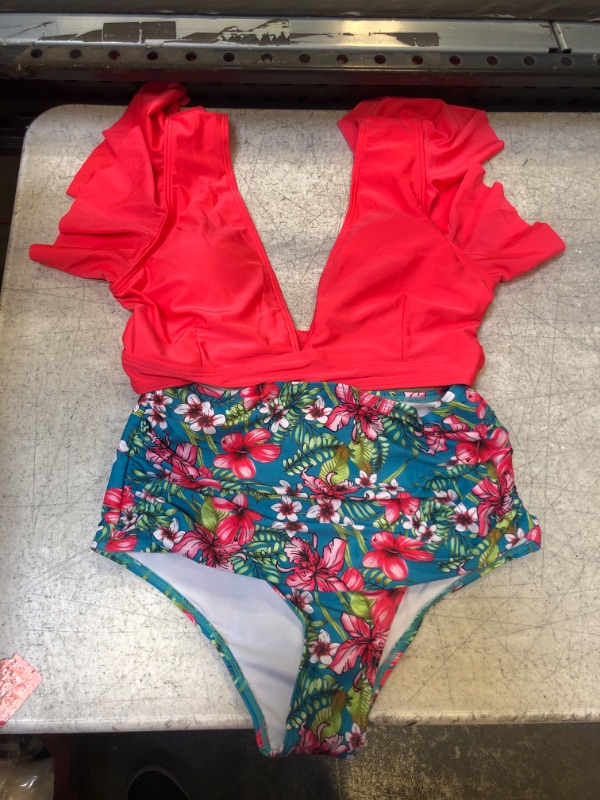 Photo 1 of 2 PIECE BIKINI 
MEDIUM 