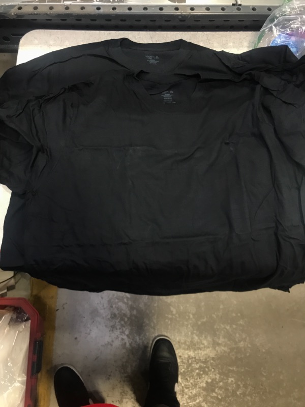 Photo 1 of 2 PIECE BLACK THSHIRTS
SIZE 2XL