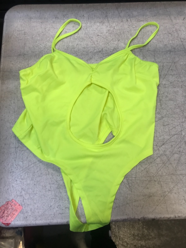 Photo 2 of 2 PIECE BIKINI SET 
SIZE XL 