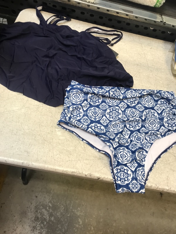 Photo 1 of 2 PIECE BIKINI SET 
LARGE 