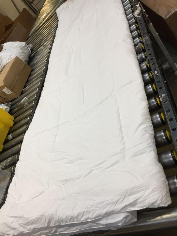 Photo 1 of 102X90 KING COMFORTER WHITE - wash before use 