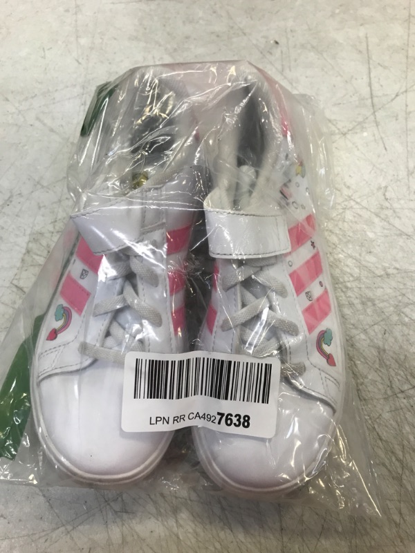 Photo 2 of adidas Unisex-Child Grand Court Minnie Elastic (Little Big Kid) Tennis Shoe Little Kid (4-8 Years) 1.5 Little Kid Ftwr White/Bliss Pink/Grey Two (Minnie Mouse) (Elastic)