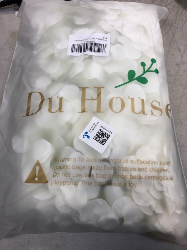 Photo 2 of DuHouse Artificial Bigger Silk Hydrangea Flower Heads with Stem Fake White Hydrangea Flowers for Wedding Home Garden Centerpiece 