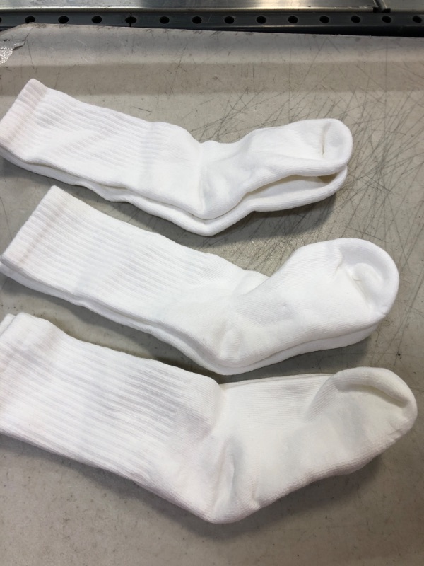 Photo 1 of childrens all white high 3 pack socks