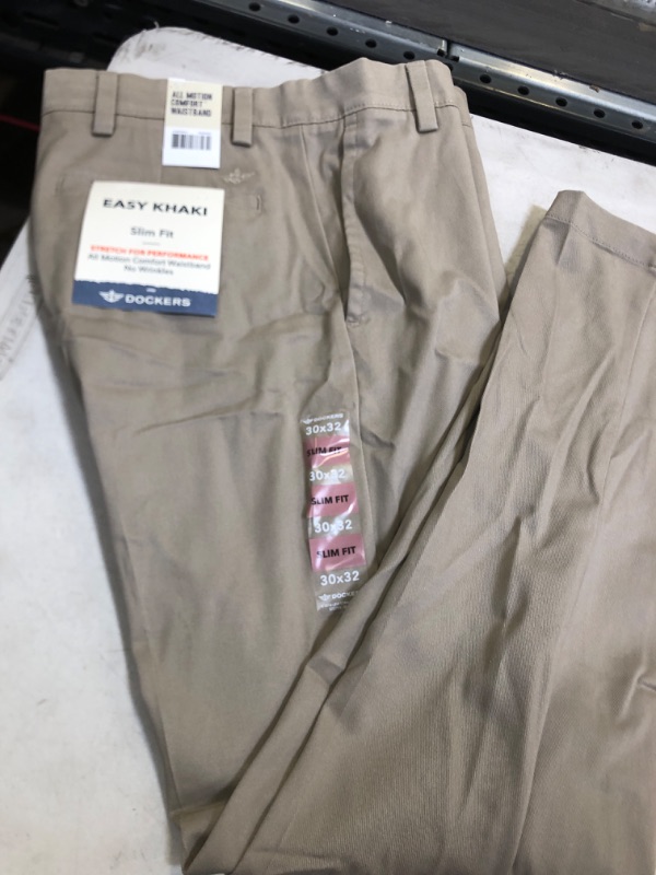 Photo 1 of Dockers Men's Slim Fit Easy Khaki Pants 30W x 32L Timberwolf