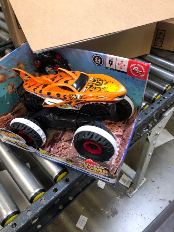 Photo 2 of Hot Wheels Monster Trucks, Remote Control Car, Monster Truck Toy with All-Terrain Wheels, 1:15 Scale Unstoppable Tiger Shark RC