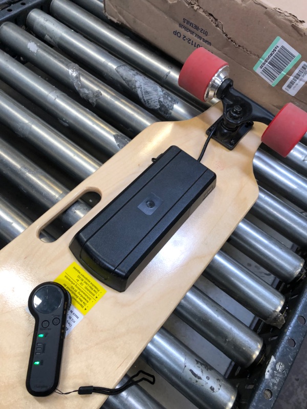 Photo 6 of Electric Skateboard Youth Electric Longboard with Wireless Remote Control, 12 MPH Top Speed, 10 KM Range, 7 Layers Maple Longboard(US Stock)
