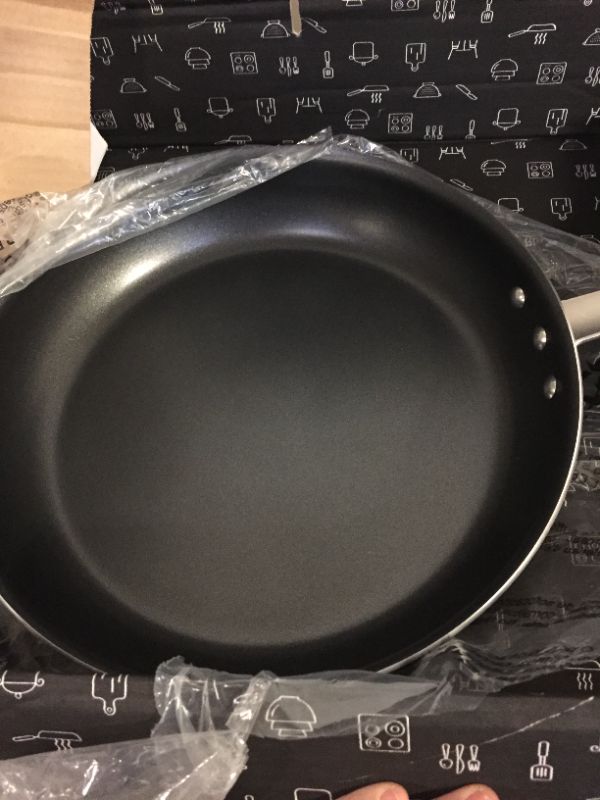 Photo 1 of 14 INCH PAN