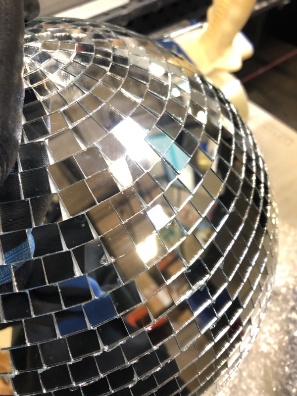 Photo 3 of 12" Disco Ball Mirror Ball Disco Party Decoration Stage Light Dj Light Effect Home Business Christmas Display Decoration Silver
