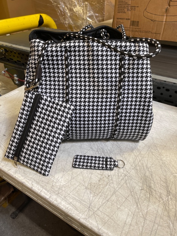 Photo 1 of Rubber Beach Bag Cute?Weekender Bag with Zipper?Overnight Bag with Wallet?Same as Boutique Swim Bag?Diaper Bag 
Color: Houndstooth Pattern

