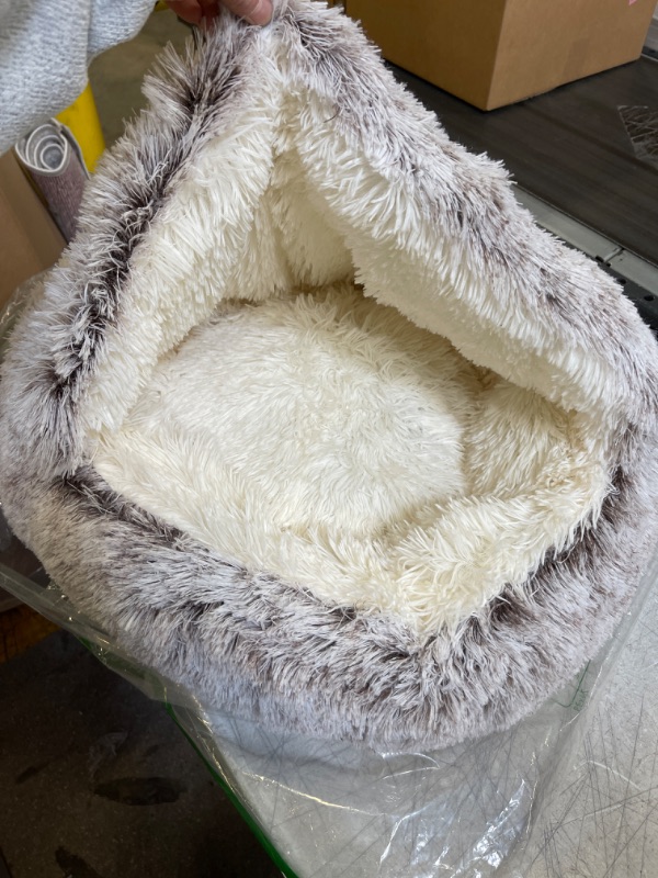 Photo 4 of  Plush Pet Bed, Cat Cuddler House Small Pet Bedding Cushion 
SIZE S
BEIGE
***STOCK PHOTO FOR REFERENCE ONLY*** COLOR IS BEIGE NOT GRAY