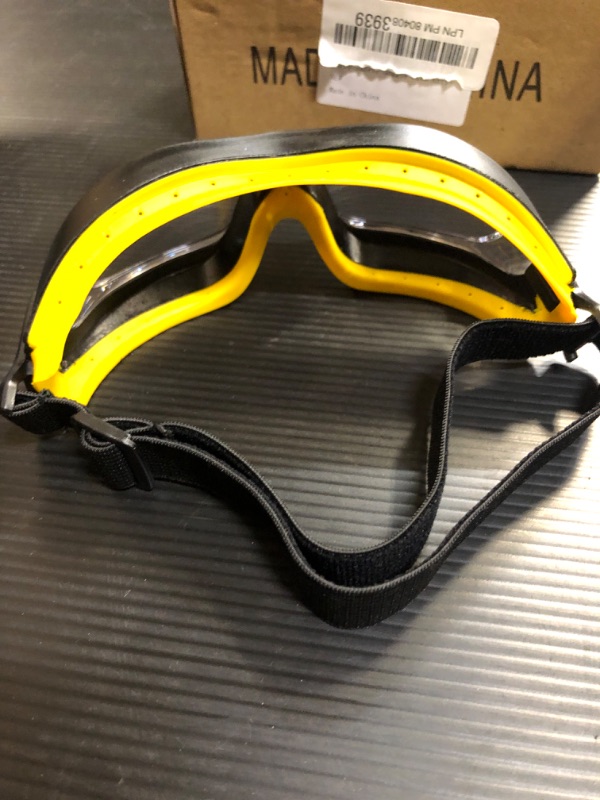 Photo 3 of  Safety Goggle with Anti-Fog/Anti-Scratch Coating Dustproof and Sandproof Impact Resistance Protective Goggle